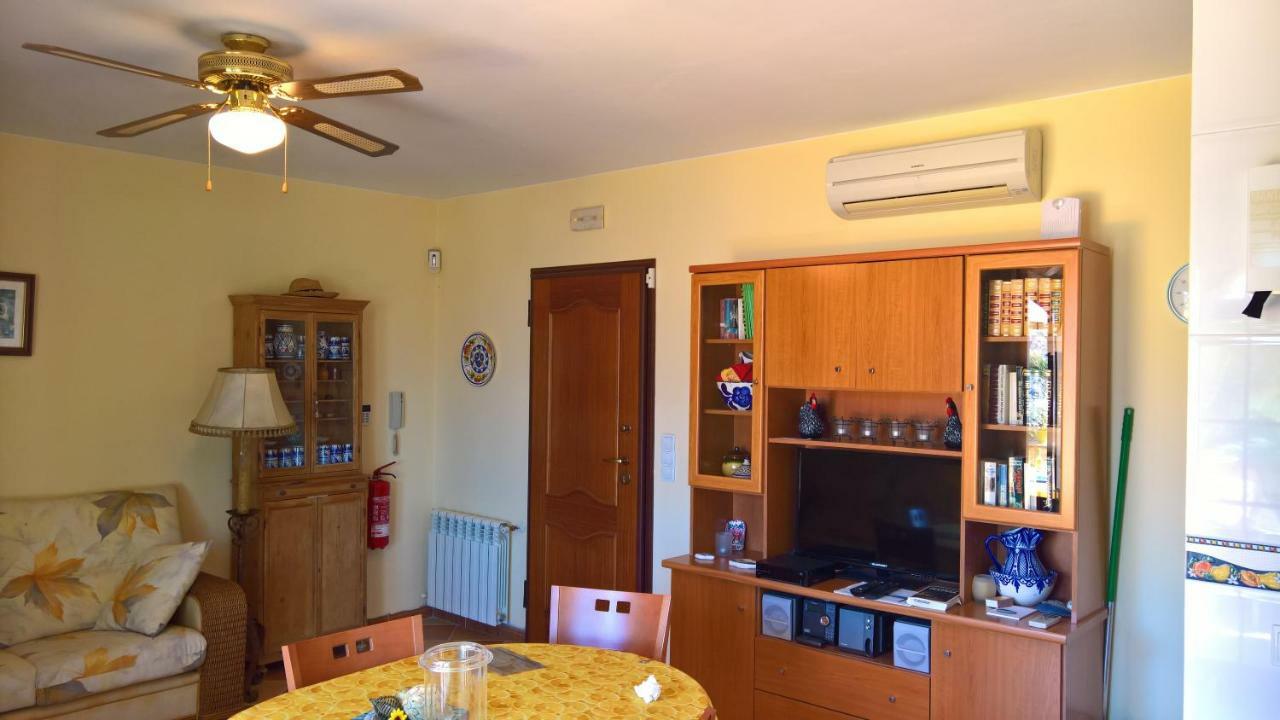 Calapanizo "Un Paraiso" El Pozo del Esparto Exterior foto